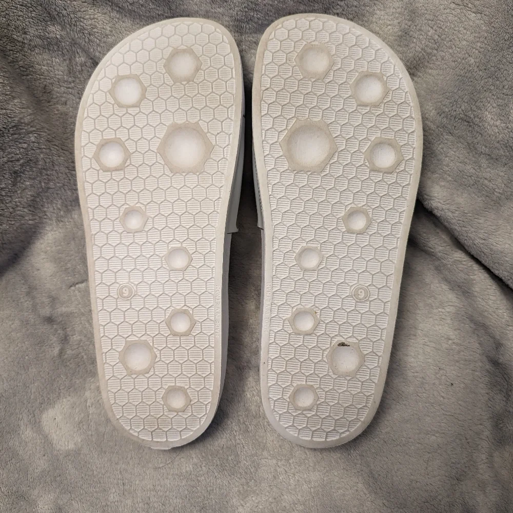 Puma Slides - Picture 2 of 2